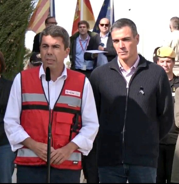 MemelenciaFC's tweet photo. Culpables. Los dos. https://t.co/XipcA5OTDV