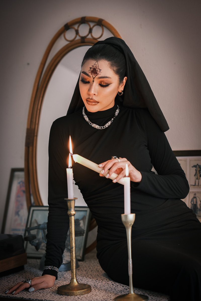 เค้าเริ่มปล่อยของแล้วใช่มั๊ยเธอผู้มากับไฟและแห✨แม่ชี🤍ผีพราย✨👻😈🎃🔥🐟🥂🍷🍬🍭

#FayePeraya <a href="/malisorn00/">Faye Malisorn</a> #fayeYoko #YokoApasra <a href="/Yoko_apasra/">Apasra</a>