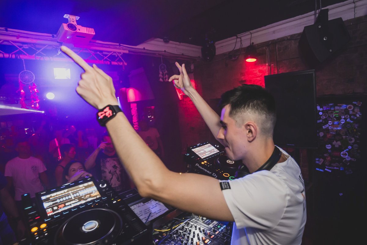 Daniel Lesden tweet media