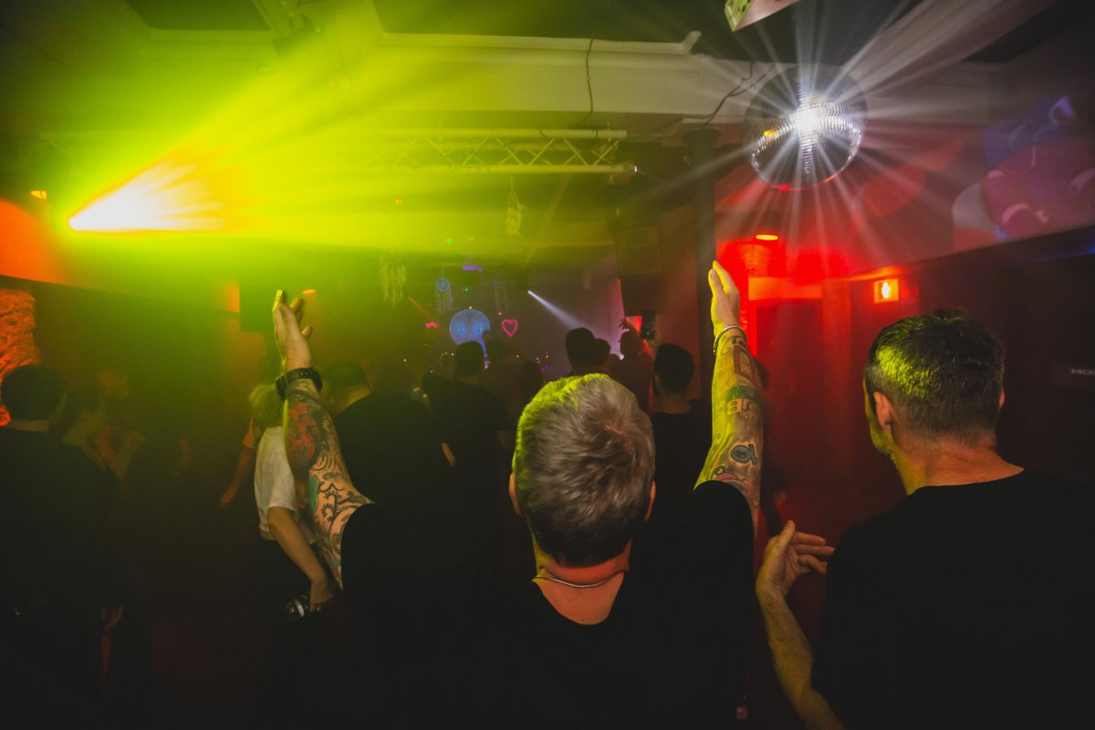 Daniel Lesden tweet media