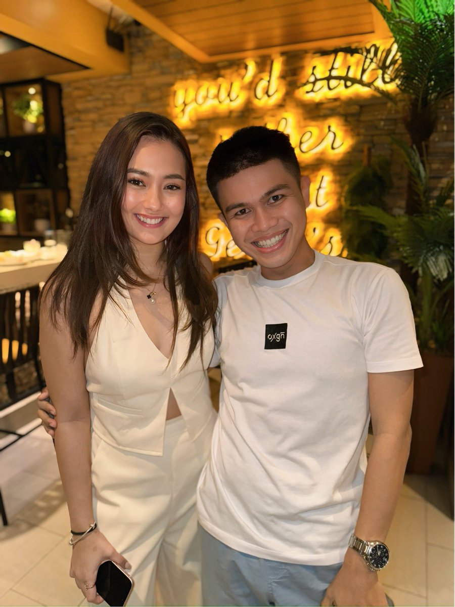 jaysonbet's tweet photo. Atm with Jasmine Helen Dudley-Scales ❤️
Me : Hello Jas nice to see you again , Trending ka lage sa mga post ko. 🫶
Jas : Thank you so much po ❤️
ang bait sobra 👋 #PBBGen11 #pbbjas https://t.co/fV6WBacROy