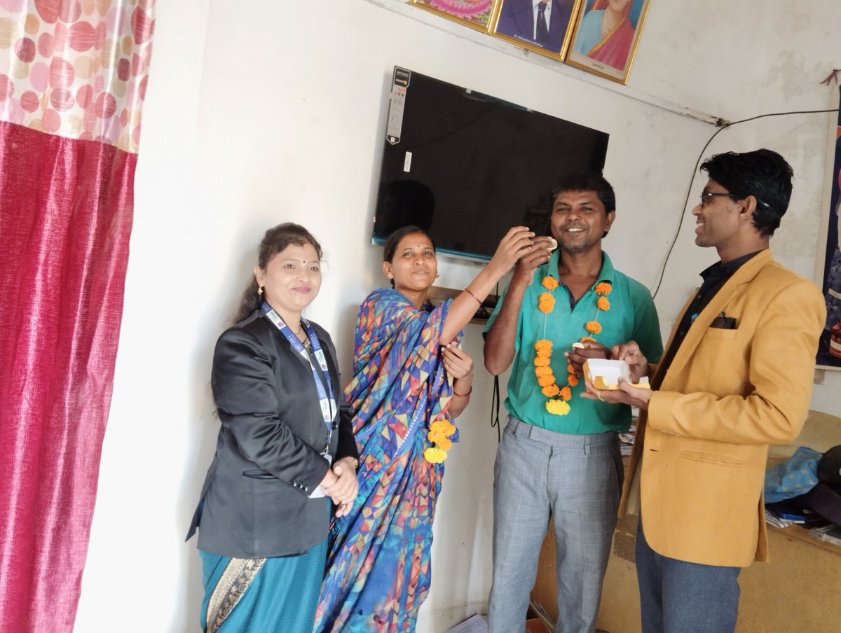 Janhitsocialme1's tweet photo. Miss Gajabhiye, who secured second rank out of 18th rank in the company, was recognised.

#awpl #recognition #awpl2.0 #9834476286 https://t.co/ab5jMo2lwB
