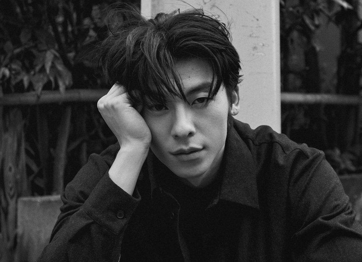 나이든 지쯔 같아서 좋음
다 커가지고 새로운 삶을 살고 있는 모습임
이제 나쁜 짓 안하고 공허하게 살아감
그리고 미스터 스마일이랑 아는 사이일듯