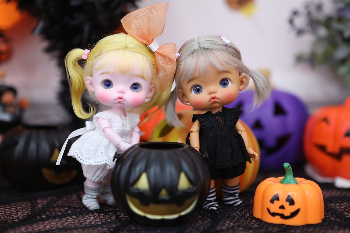 enfantdoll's tweet photo. Trick or treat!

#enfantdoll #bjd #minidiandian #앙팡돌 #구체관절인형 #ob11doll #obitsu11 #tinybjd #miniblythe #blythe #qbaby #happy_halloween #촬영장소_루나블랑 https://t.co/SDvTk22CJM