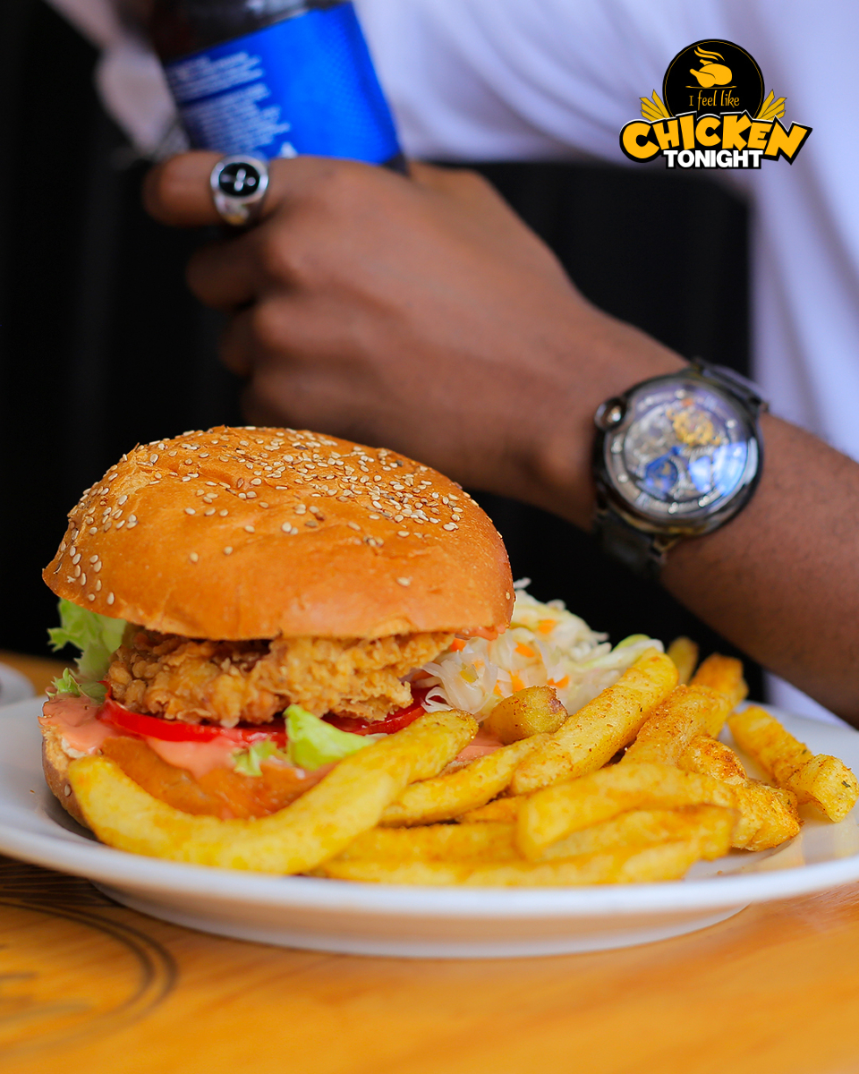 Chicken2nite_Ug's tweet photo. AbeβKajjansi, are you readddyyyyyy??????π₯³
It's as if temuli ready, naye you must get ready to for 24 hours happiness!!!π€©
#24hrhappiness #onrepeat #happinessonrepeat #available247 #available247 #ifeellikechickentonight #chickentonight #ffetuliavailable https://t.co/KrplxsKLdC