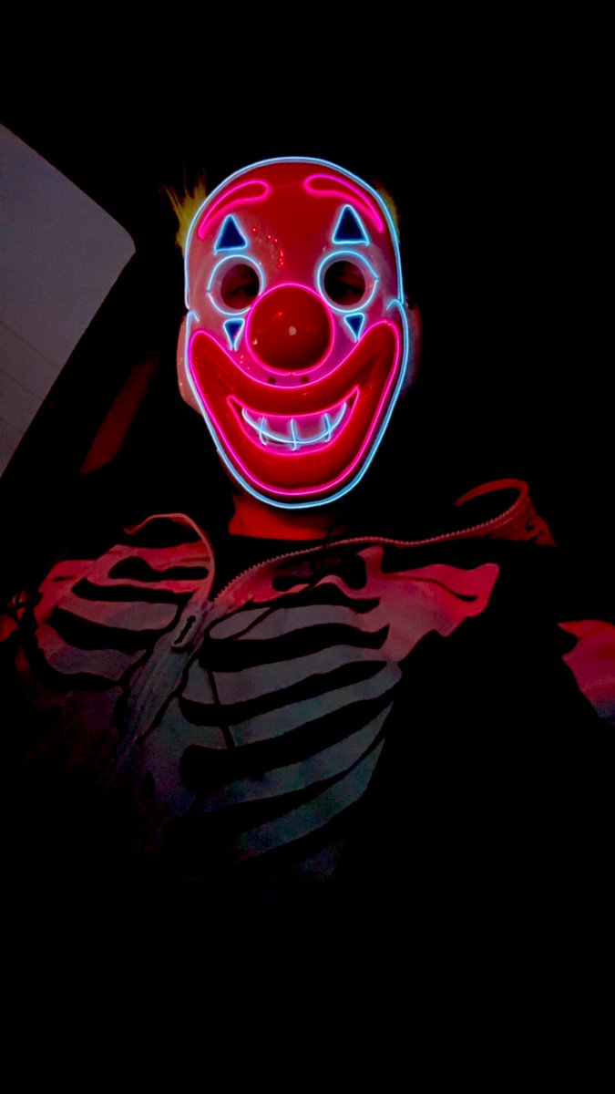Sorry_FLIP's tweet photo. Happy Halloween https://t.co/Kok1r0kyHP