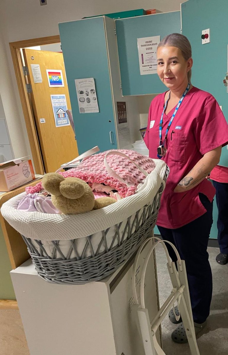 Calderlighthous's tweet image. Call from @CHFTNHS this morning. 
A mum needed a moses basket.
Within 30 minutes. Liz had delivered one!
All the very best to this new family 💗
#beaconofhope 
#donationsmakeadifference
#Babygirls
#volunteersmakeithappen