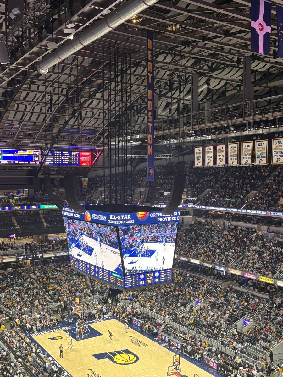 jp23treyball's tweet photo. @PardonMyTake @BarstoolBigCat @PFTCommenter Indiana Pacers hanging a banner for beating Boston in the regular season is crazy https://t.co/AX1fNEVptj