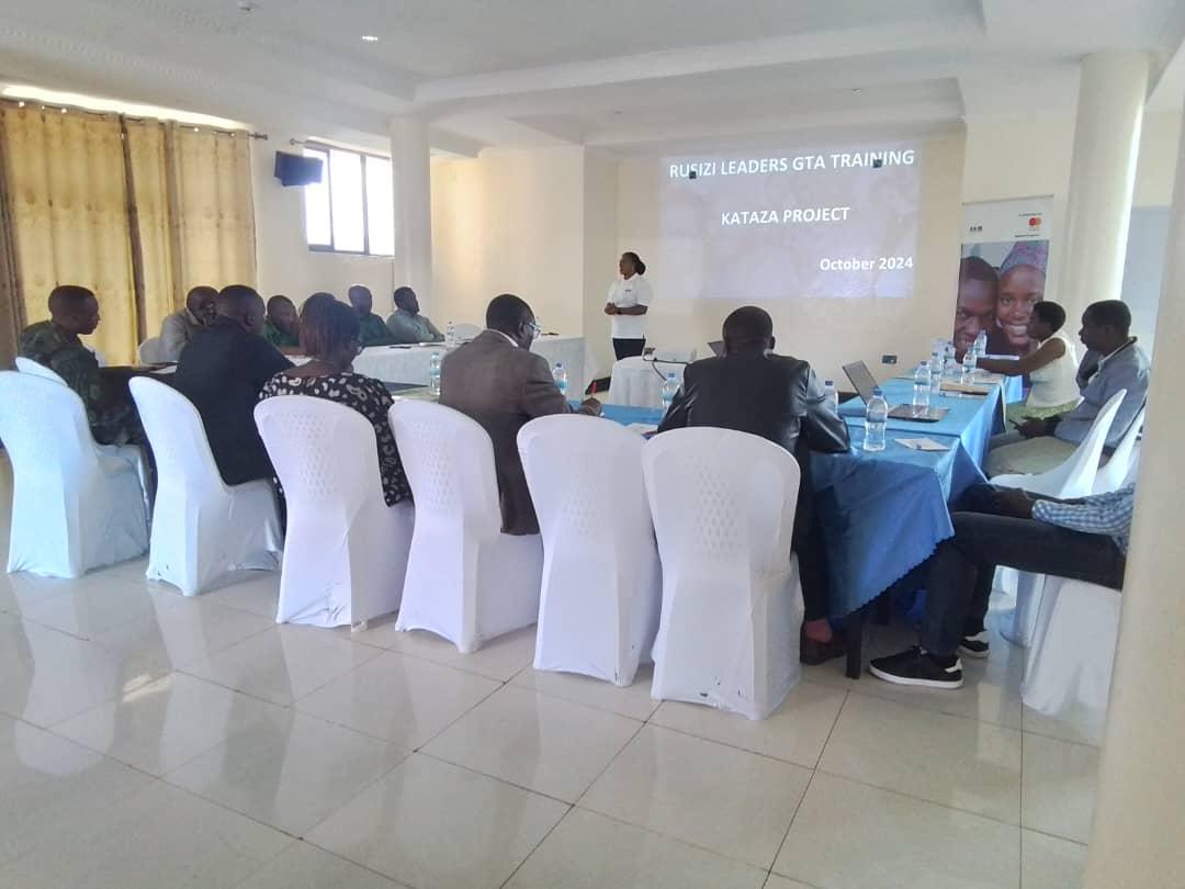 rwamrec's tweet photo. Empowering Leaders for Gender Equality through the Kataza Program, in partnership with @MastercardFdn  🌍
We're on Day 2 of our 3-day #GenderTransformativeApproach (GTA) training across Nyabihu, Rubavu, Nyamasheke, and Rusizi, empowering over 70 local and opinion leaders! This initiative is not just about education; it's about creating champions for gender equality and fostering community engagement for sustainable change and financial inclusion. Together, we can build a brighter future for everyone! Let’s continue to collaborate and drive impactful change in our communities! 🫱🏾‍🫲🏿

#GenderEquality #CommunityEngagement #SustainableChange #Rwamrec #Empowerment #FinancialInclusion