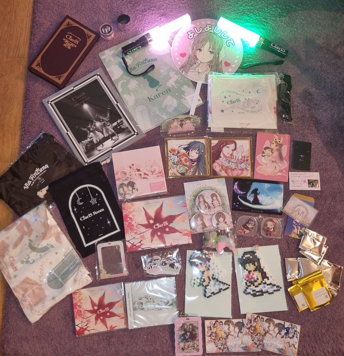 Atashi_no_yume's tweet photo. I'm still processing everything from the weekend, what an amazing dream come true. Thank you, again, to everyone who said hello to me and gave me gifts, I will cherish them. ❤️
I hope to see everyone at the 15th anniversary to celebrate Claris. ❤️
#Claris #Viafortuna #clarisroom https://t.co/Wuuj2TmfMl