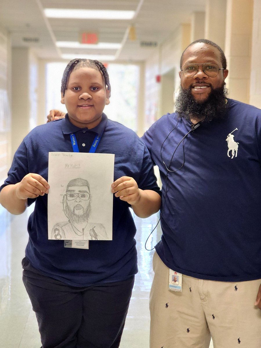 MrMac_ThePara's tweet image. Nice drawing of Mr. Mac from a student. #MakingMemories #TheKidsFavorite #MakeWorkFun