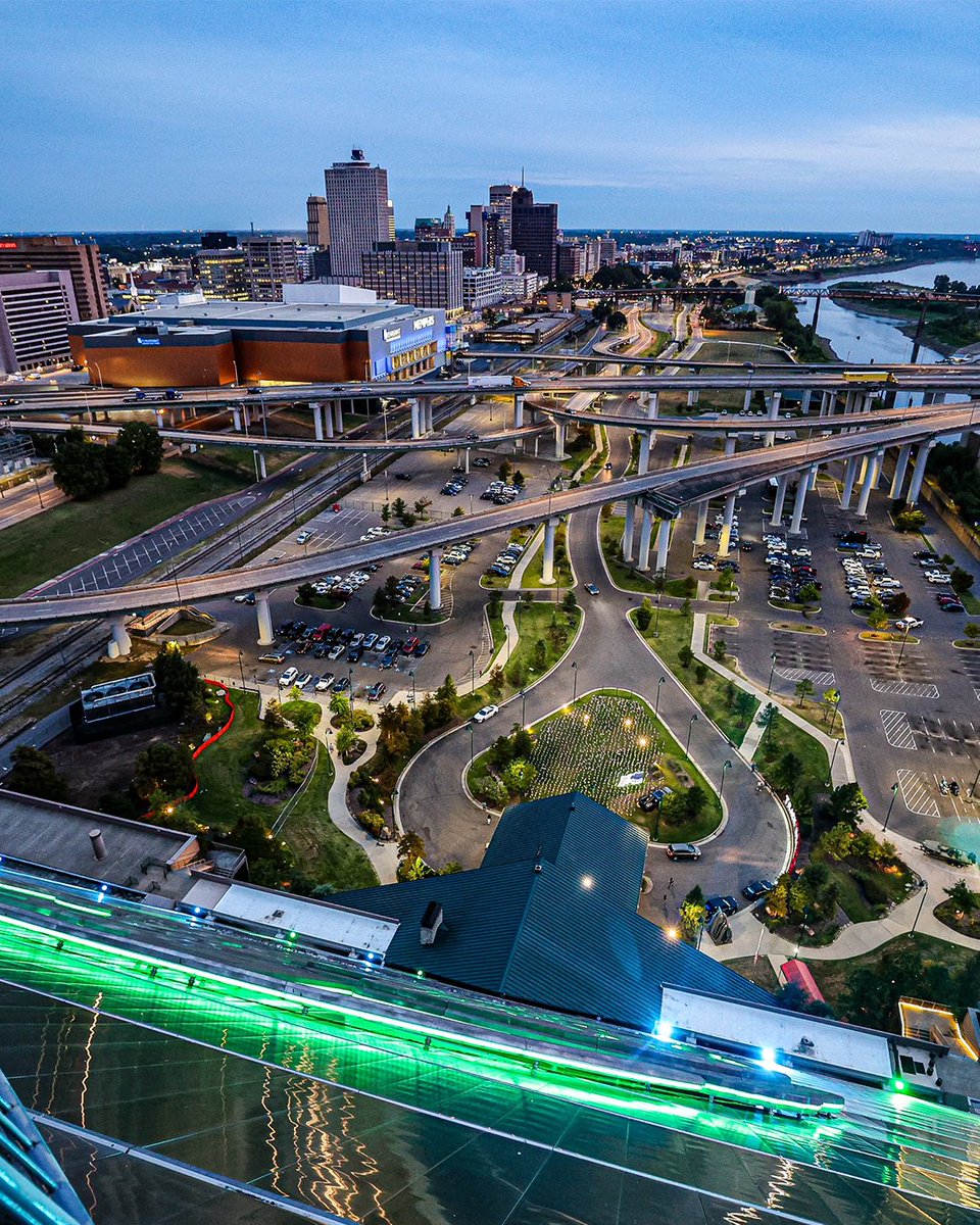 Dare to brave the Pyramid's peak for a view that is thrillingly worth it! 

#Halloween #Skyline #Memphis #BassProShops

Skyline photo credit: Zenarby H.