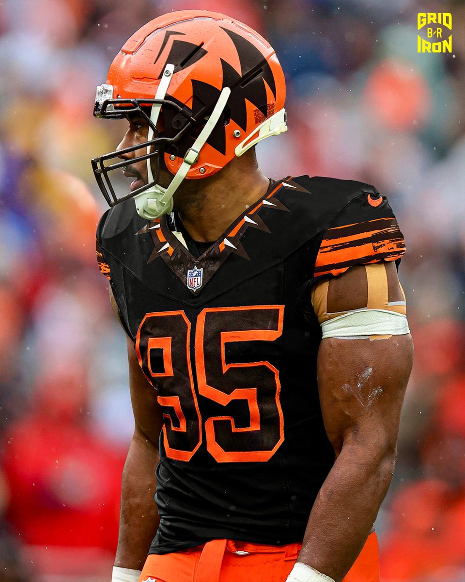 brgridiron's tweet image. Halloween NFL uniforms we need to see 🎃 🧵