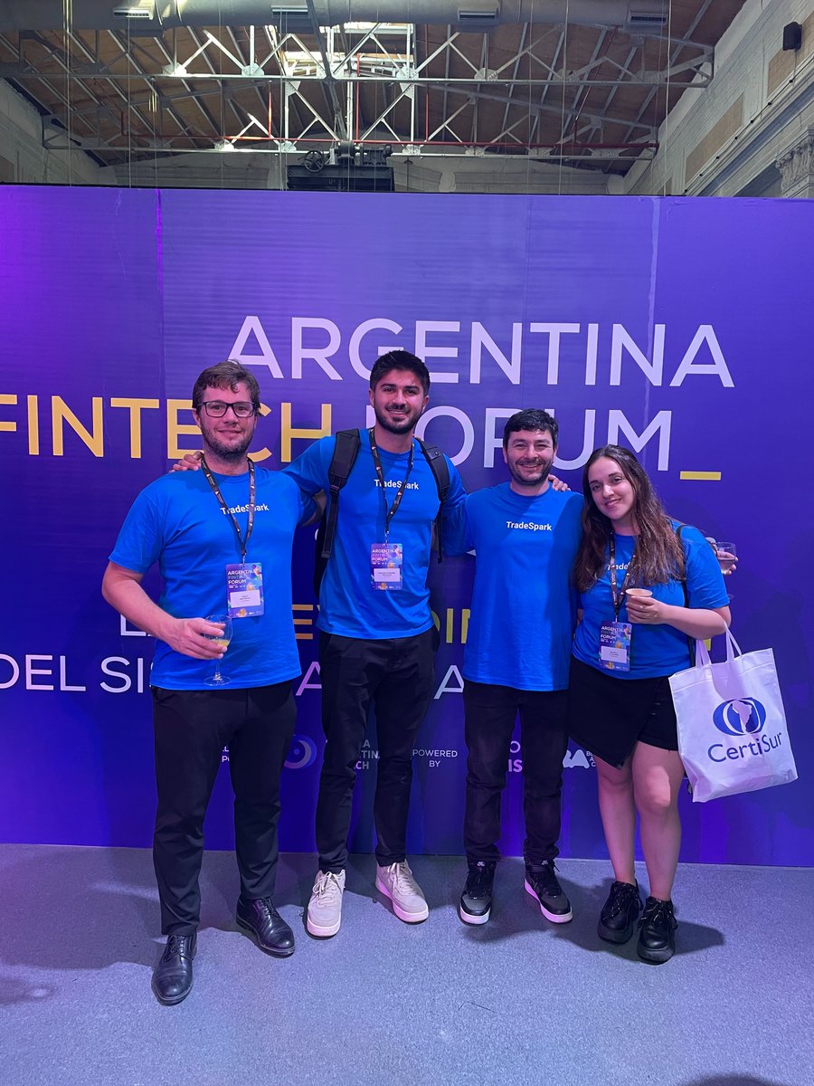 ATradeSpark's tweet photo. 🌟 Estar presentes en el Fintech Forum 2024 fue una gran oportunidad para conectar con los referentes del sector y sumarnos a las conversaciones clave sobre el futuro de la tecnología financiera en Argentina.

Como sponsors, reafirmamos nuestro compromiso con el desarrollo del trading algorítmico, llevando la innovación más lejos cada día🚀

¡Gracias a todos los que nos acompañaron en este evento transformador! 🙌✨