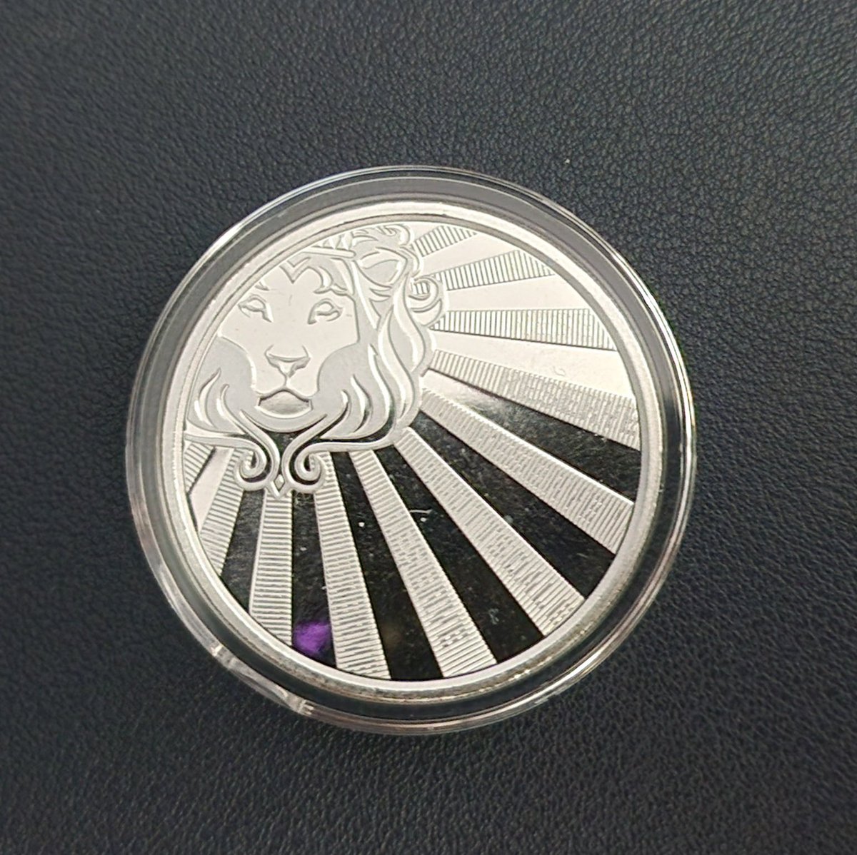 AccumuNation's tweet image. It's my Daughters 6th birthday today!  Her first present of the day before school. 

Wish her a happy birthday, and I'll show her the love after school. 

#startingyoung #silver #shiningbright
