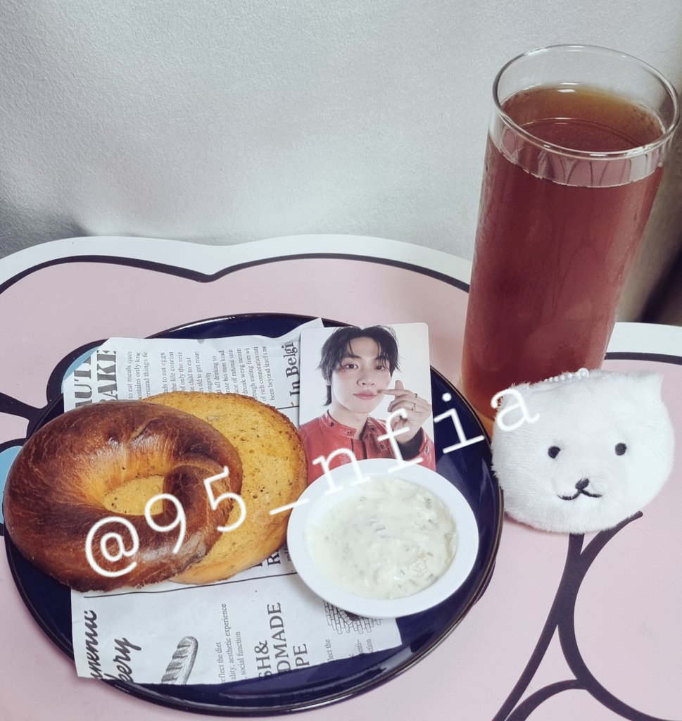95_nfia's tweet photo. ☀️To Do List for Nfia☀️
⭐️아침 베이글 먹기!
⭐️승협시 챙기기❤️
⭐️여승캠 보며 하루 종일 기분 좋게 웃기!
⭐️맛있는 음식 먹으면서 우얘합 보기!
사랑하고 고마운 승협이 오빠 생일 축하해요!
#NFlying #엔플라잉 #이승협 
#LeeSeungHyub #HappySeungHyubDay #ToDoList_for_NFia https://t.co/xPZIRWg1iP