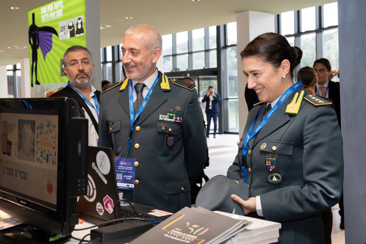 GDPRDay's tweet photo. Ringraziamo il Capitano Francesca Esposito, della Guardia di Finanza, per la partecipazione al #GDPRDay 2024 come ospite istituzionale. 

#guardiadifinanza #gdpr #ffoo #ffaa #forzedellordine #protezionedati #sicurezzainformatica https://t.co/HgDvuKyveF