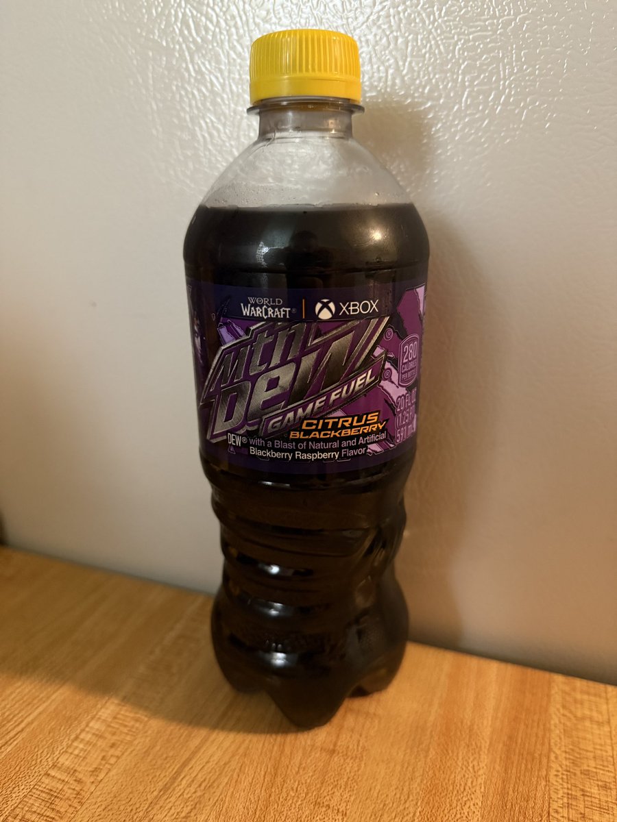 geekfye's tweet image. Look what I found at Walmart last night…#mtndewgamefuel #citrusblackberry