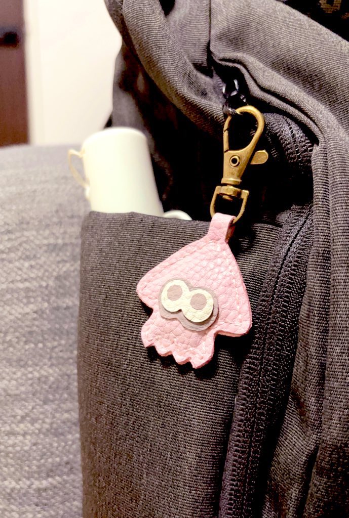 honqna1's tweet photo. 可愛くできた〜❤️
あるびここさん(@albicocco_a )の型紙お借りして頑張って作ってみた🦑

#スプラトゥーン3 #Splatoon3 https://t.co/rAKtscdkOg