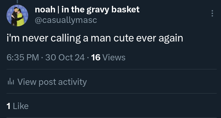 casuallymasc's tweet photo. happy halloween 😭 https://t.co/ZTDIFsx7sp