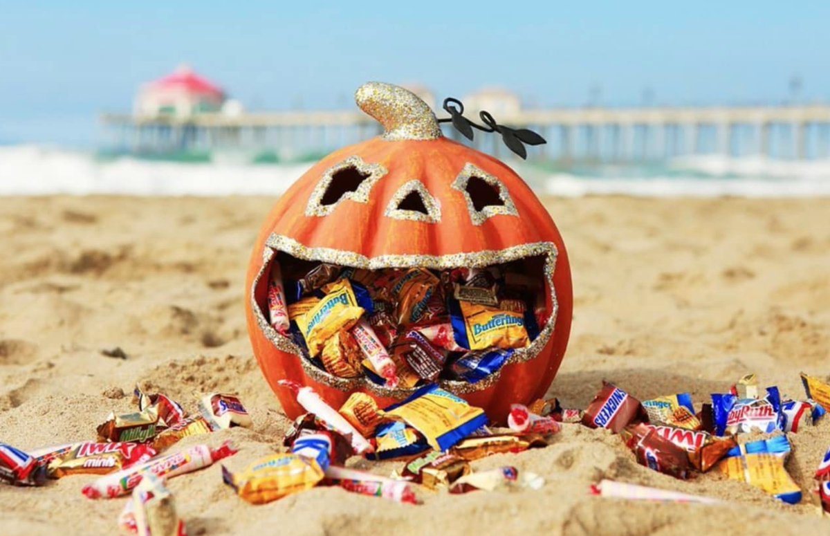 BarterPaysNJ's tweet photo. Happy Halloween! https://t.co/ScRUxZ8dSm