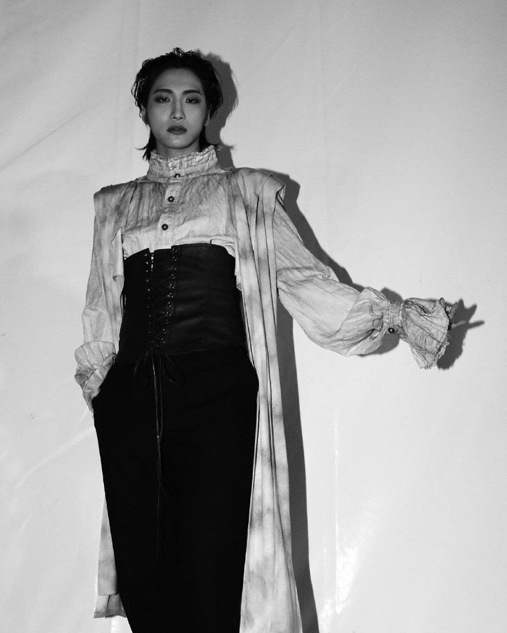 lookgoodinwhite's tweet photo. 🧛🏻🦇🩸

#peekabooชาวดอยข้าวแฝ่ https://t.co/g7v7o7nJkz
