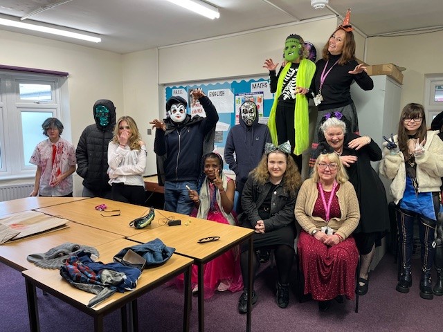 Happy Hallowe'en from everyone at The Tutorial Foundation.  We've enjoyed fancy dress, pumpkin carving, spooky food and more...👻🧙‍♀️🎃🐈‍⬛
