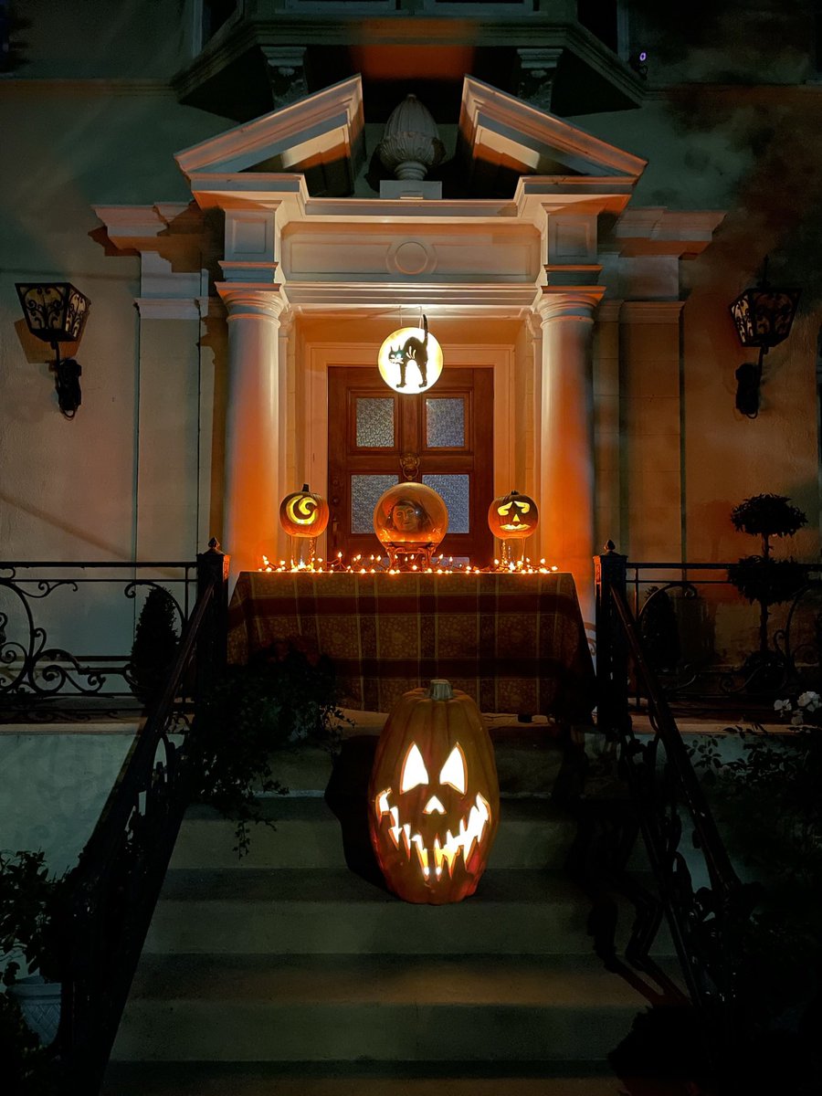 CynthiaDianneM1's tweet photo. Happy Halloween!🎃
Today is also the last day to donate @WChildCancer
#TeamOutlander has exceeded its goal but it’s never the endgame.
If you’ve been considering donating , please still do🥰
🙏🏽to everyone’s support🥰
https://t.co/vzFvKyljEJ https://t.co/JckhuzZXRJ