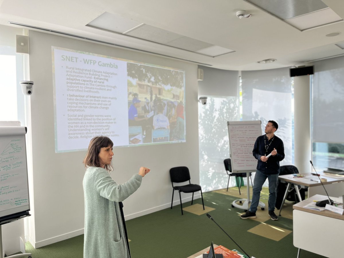 FionaFunke's tweet photo. Important conversations on #GenderTransformativeApproaches for food security and nutrition at @WFP 🇺🇳with colleagues from @FAO, @IFAD &amp; @EU_Partnerships 🇪🇺 to deepen knowledge and share learnings from the #JPGTA https://t.co/S2lVZMpfBW
