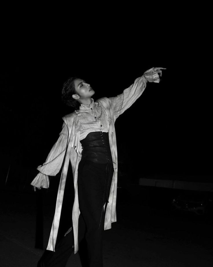 lookgoodinwhite's tweet photo. 🧛🏻🦇🩸

#peekabooชาวดอยข้าวแฝ่ https://t.co/g7v7o7nJkz