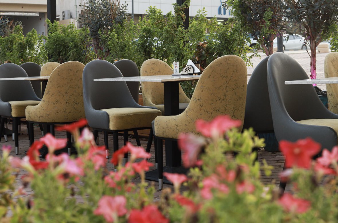 مع هالاجواء الجميلة منشن الي تحب الجلسة معه واستمتعو بجمال الأجواء في #حديقة_بهار_الهند ❤️

.

.

#الخميس 
#الرياض