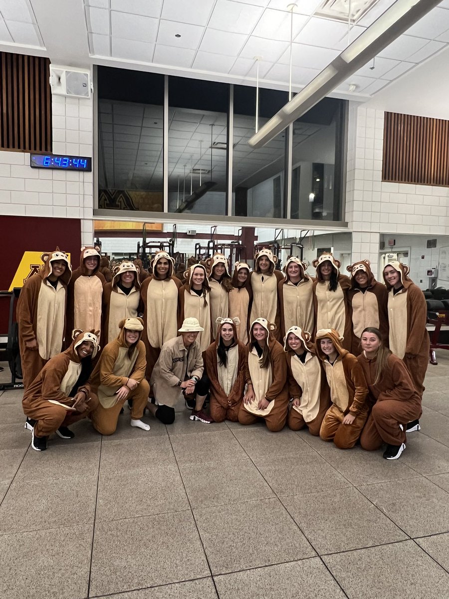 Lift got a bit spooky 👻🙈

#SkiUMah | #Gophers〽️