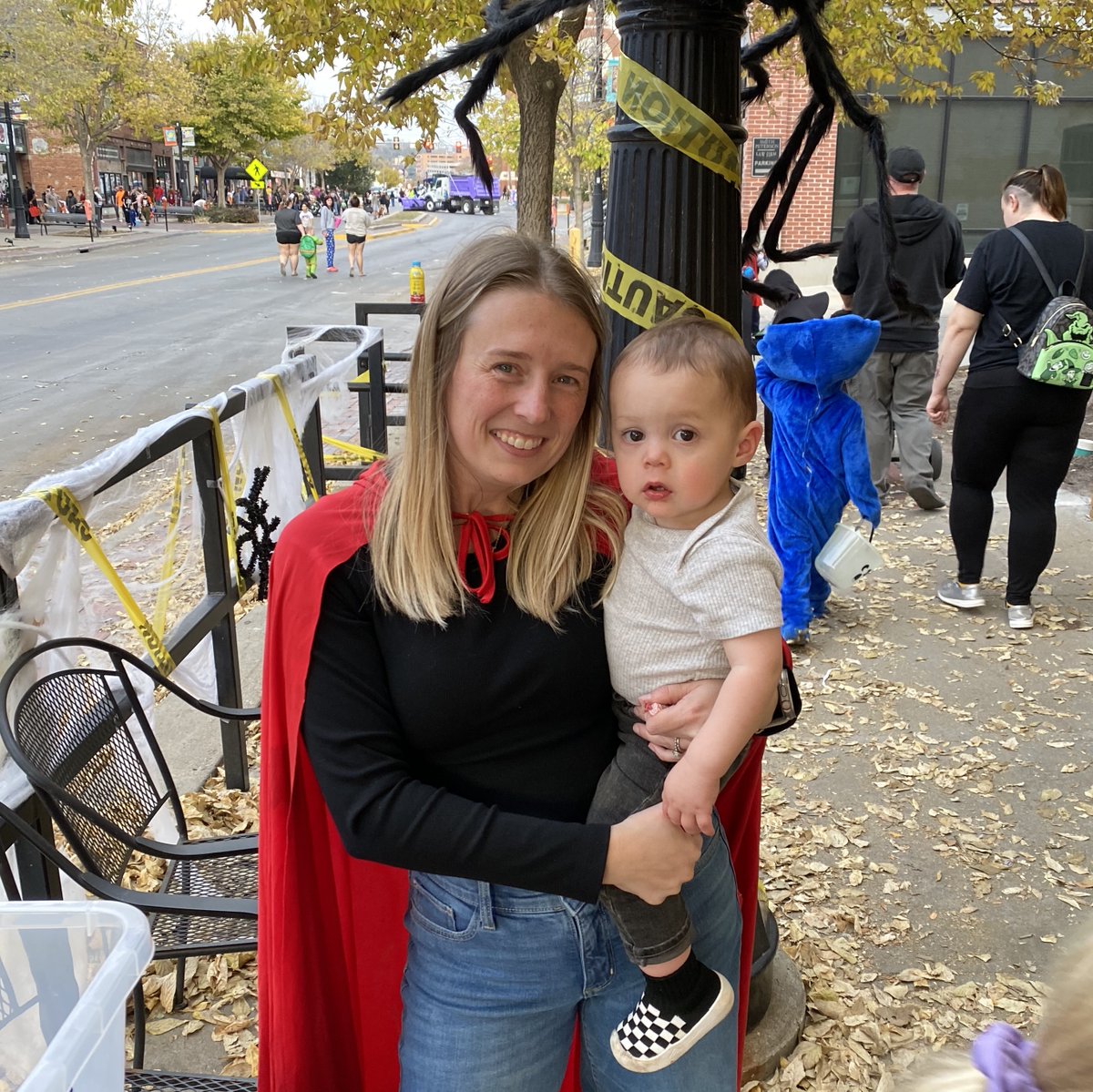 712Initiative's tweet image. 𝕳𝖆𝖕𝖕𝖞 𝕳𝖆𝖑𝖑𝖔𝖜𝖊𝖊𝖓!
We had a 𝙎𝙥𝙤𝙤𝙠𝙩𝙖𝙘𝙪𝙡𝙖𝙧 time at the 100 Block Trick-or-Treat on Monday. 
The weather was 𝘽𝙤𝙤𝙩𝙞𝙛𝙪𝙡 ! 👻 👻 👻

 🎃Wishing everyone a fun and safe Halloween. 🎃