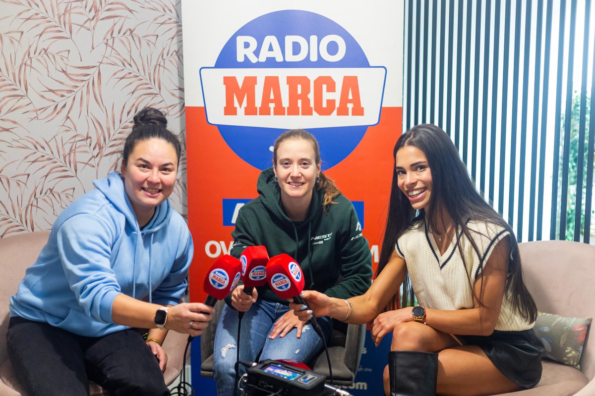 💪Comienza  #MarcaEnFemenimo desde La Mona Riza con:

🏒 La entrenadora del <a href="/gijonhc/">Telecable Hockey Club</a>, Natasha Lee <a href="/tashuca/">Tasha lee</a> 

🚴‍♀️ La ciclista Alicia González <a href="/Aliciaglez3/">Alicia González</a> 

💪 La culturista Daniela Rosete 

#RadioMarcaAsturias