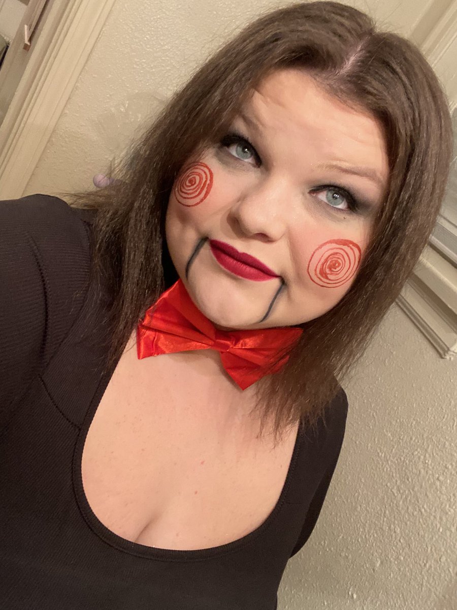 KyrstinBush's tweet photo. I want to play a game 😈 #jigsaw #HappyHalloween #sawmovies https://t.co/hhXKsva9Im