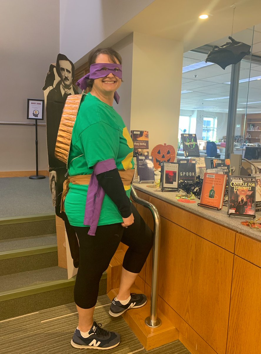bishop_library's tweet image. Happy Halloween! #golvc #bishoplibrary #librariesrock #halloween #costumes #candy #ninjaturtle #mrrogersneighborhood  #wontyoubemyneighbor
*
*
@lvcathletictraining @cmdrtwalker @lvcphysics.club @lvc_esports