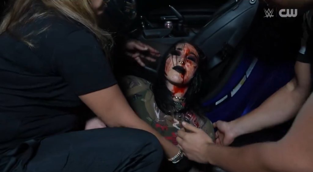 YaOnlyLivvOnce's tweet photo. Rhea is really “back for blood” yall 😂💀

I took out your loser favorite again. I am the greatest Womens World champion of all time and I am so much better than Rhea Ripley. Cry about it. https://t.co/erhoMCda0M