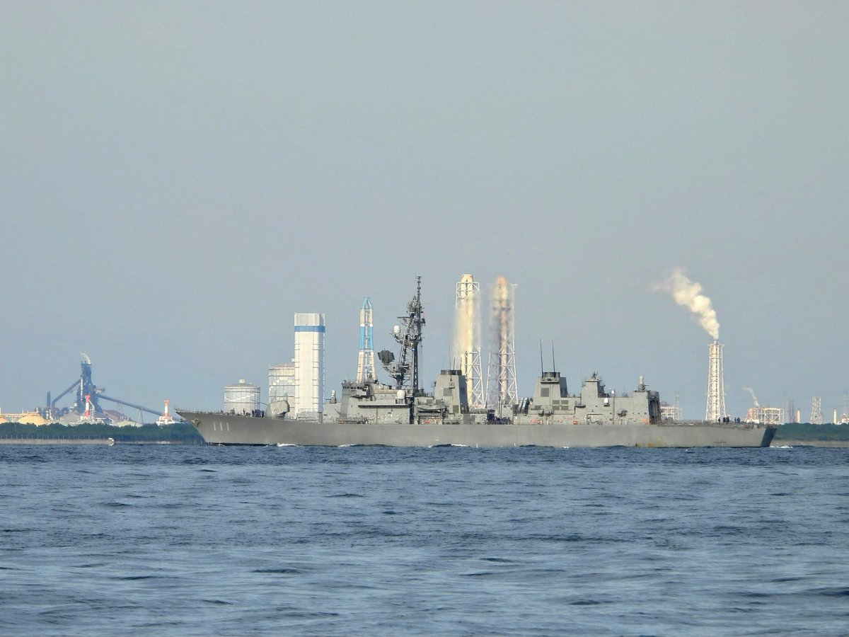 WarshipCam's tweet photo. Japanese Maritime Self-Defense Force Takanami-class destroyer JS Onami (DD-111) coming into Yokosuka, Japan - October 31, 2024 #jsonami #dd111
SRC: TW-@HNlEHupY4Nr6hRM https://t.co/jeaqvZv8qp