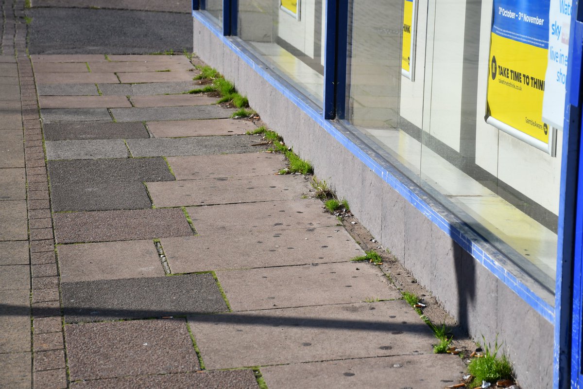 JohnRBright's tweet photo. @Betfred as per the photos, please can you arrange for the removal of the detritus and cigarette butts outside your branch, 123-129 St Leonards Road, Far Cotton, Northampton, NN4 8DW. Thank you https://t.co/jtDxdS5v9T