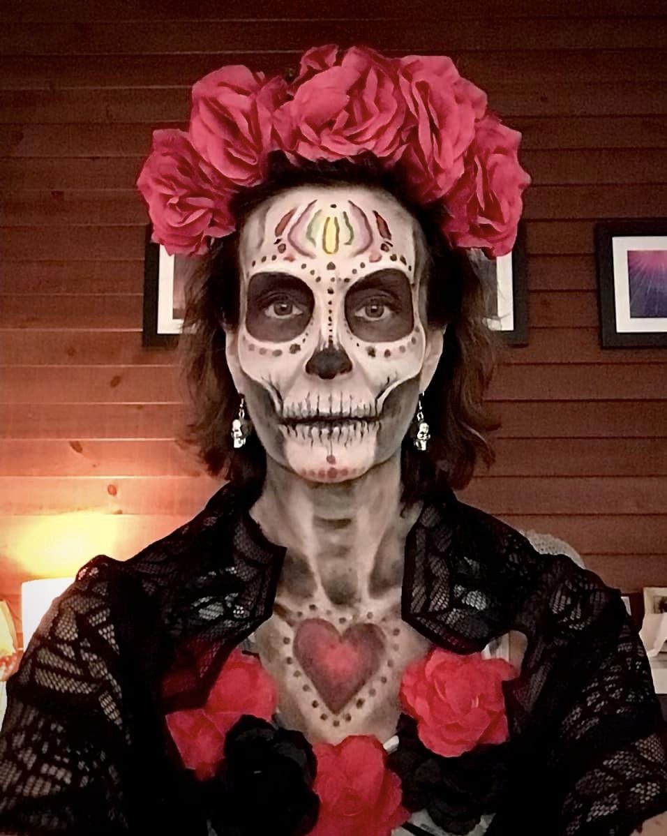 tracynl10's tweet photo. #HappyHalloween freaks and geeks 🧡🖤🩶 https://t.co/8sMawr3dRT
