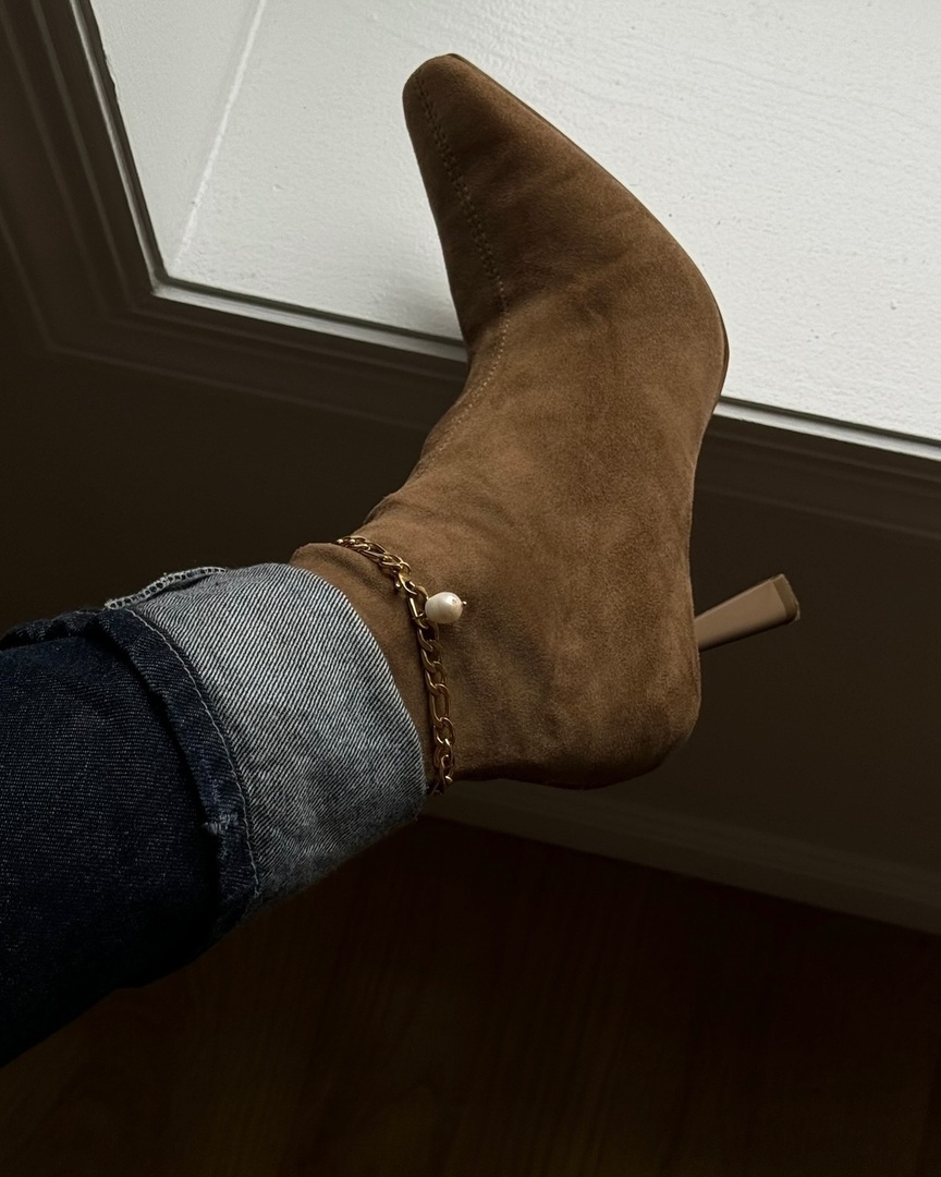 Danielle Jonas Co. tweet media