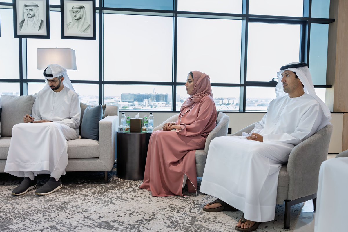 HamdanMohammed's tweet photo. Today, I met with Shou Zi Chew, CEO of TikTok, whose MENA HQ is based in Dubai. During the meeting, we explored ways to foster strong partnerships to advance the new media sector. Dubai continues to build strong ties with the world's leading media organisations and social platforms to strengthen the city's status as an innovation-driven global media hub. We are resolute in our commitment to raising media excellence and spreading messages of hope and positive change from Dubai to the world.