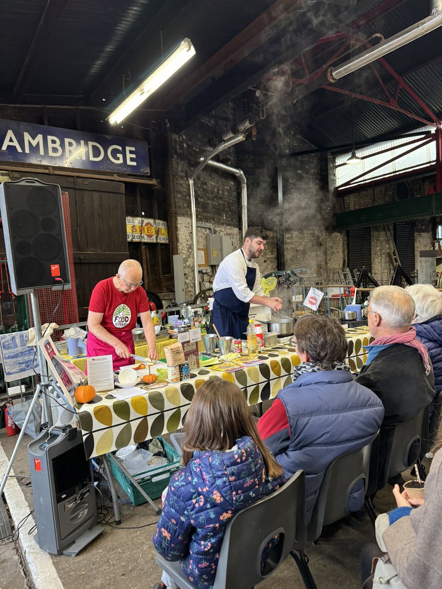 Personal and planetary health can’t be separated 💪🏾 🌍 Keynote about game-changing foods and habits 🎙️ 

An incredible event to educate and inspire on delicious sustainble foods that are good for people, planet and our pockets 💰 

#beans #sustainability #fibre #protein