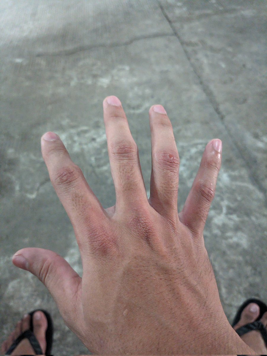 Putok kaka punching bag