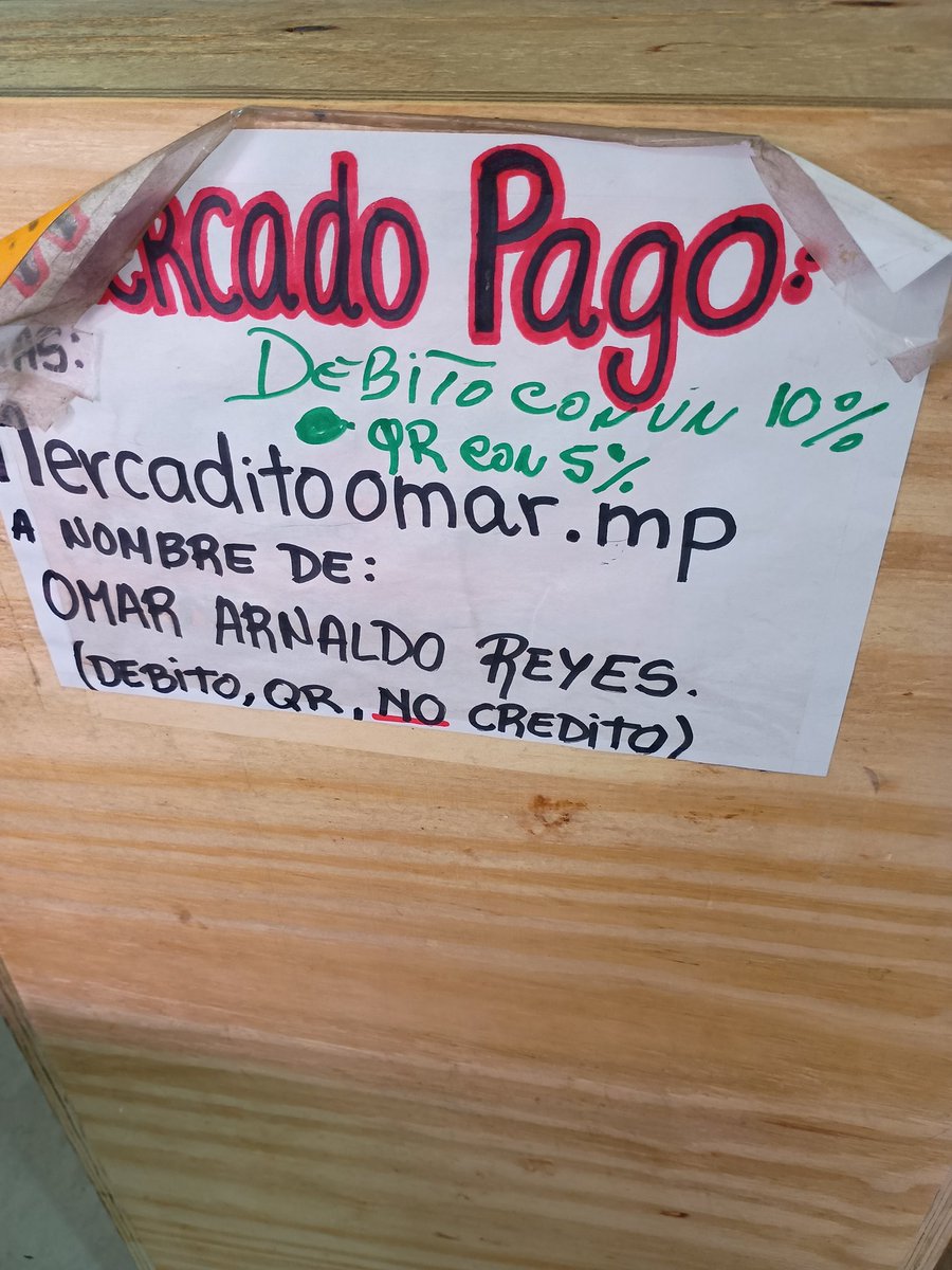 Una vergüenza tener q pagarle los impuestos a los usureros q se aprovechan de la gente. Se puede esto <a href="/marcos_galperin/">Marcos Galperin</a> ????