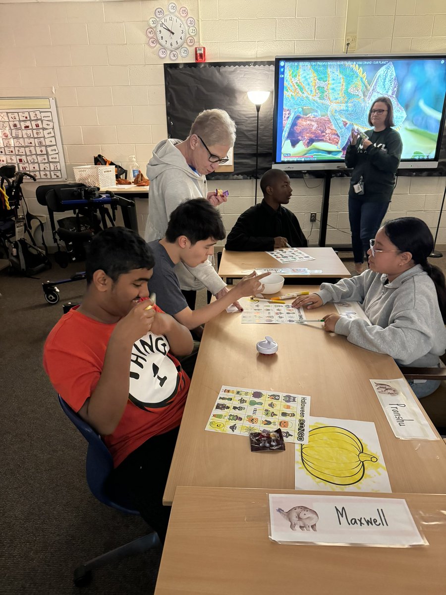 Ms.Hewitt tweet media