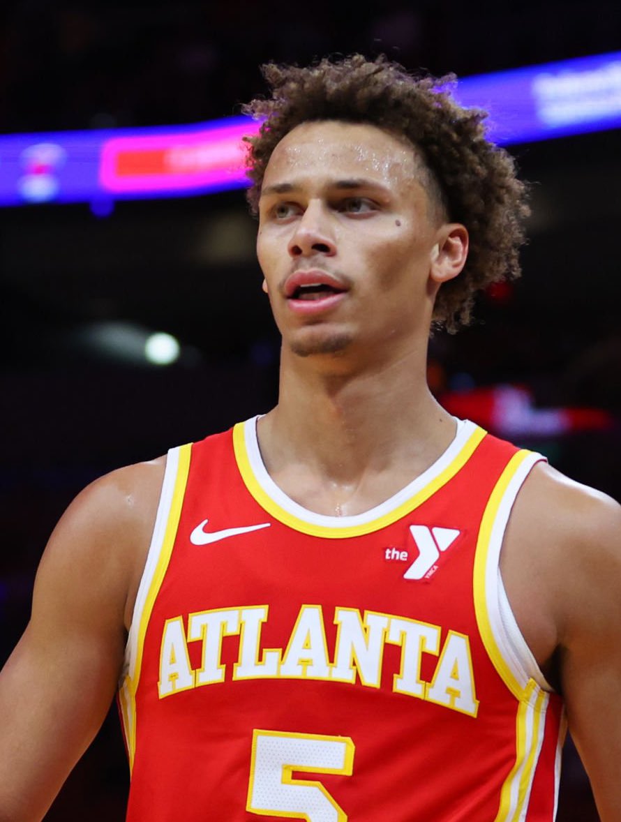 TheDunkCentral's tweet image. Deflection leaders in the NBA:

Dyson Daniels - 29
Cason Wallace - 20
Alex Caruso - 17
Anthony Davis - 17
Javonte Green - 17
Donovan Mitchell - 16
Jalen Suggs - 16
Jonathan Mogbo - 16
Marcus Smart - 16
Nikola Jokic - 16
Brandin Podziemski - 15
Derrick Jones Jr. - 15
Fred VanVleet…