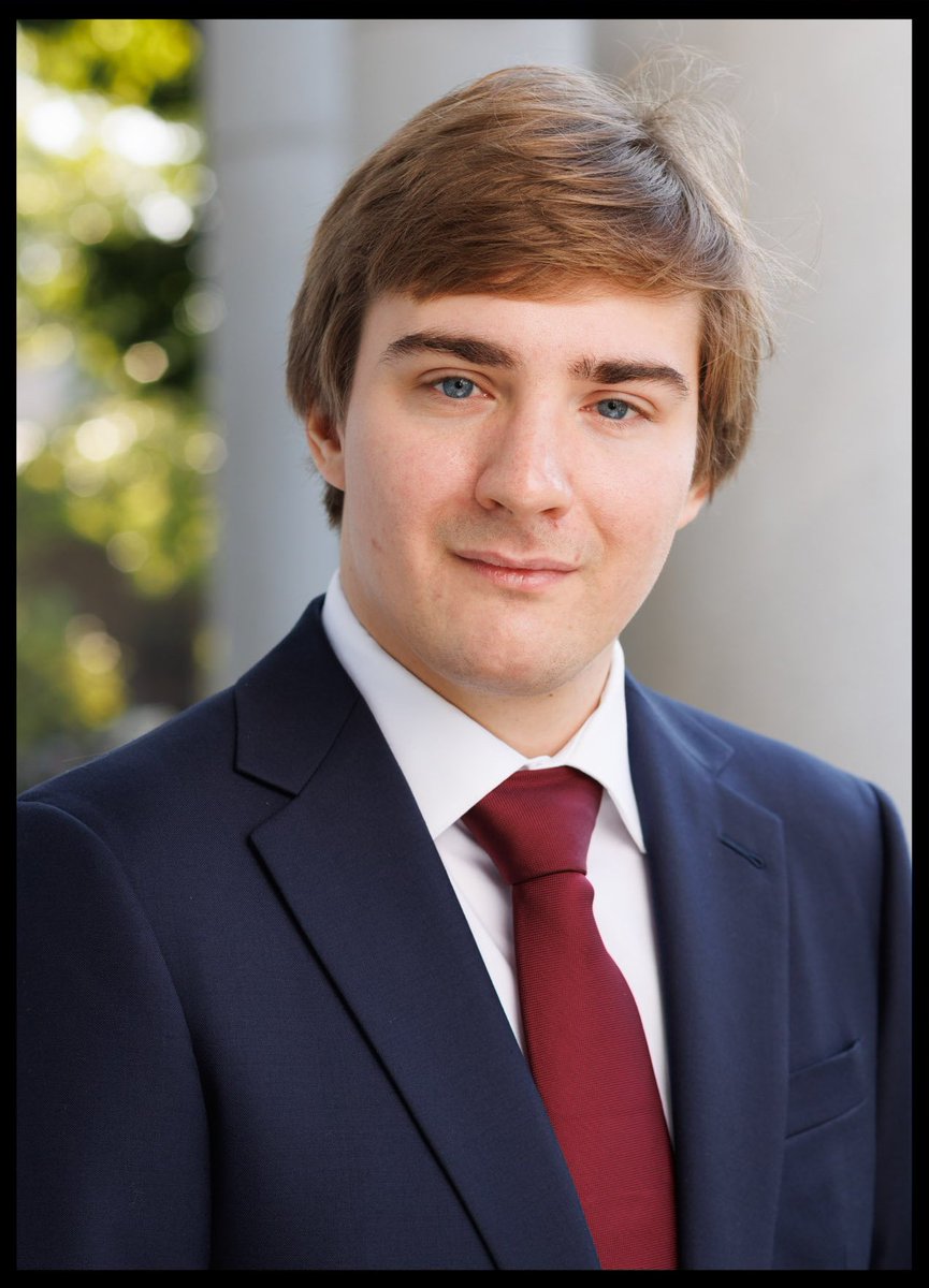 Pol Antras (@pol_antras) on Twitter photo 1/🧵 Today, I will start with Maxim Alekseev (<a href="/AlekseevME/">Maxim Alekseev</a>; maximalekseev.com), who is a very broad economist with interests in international trade, political economy, macroeconomics and financial economics. His work combines theoretical and empirical methods. 1/🧵 Today, I will start with Maxim Alekseev (<a href="/AlekseevME/">Maxim Alekseev</a>; maximalekseev.com), who is a very broad economist with interests in international trade, political economy, macroeconomics and financial economics. His work combines theoretical and empirical methods.