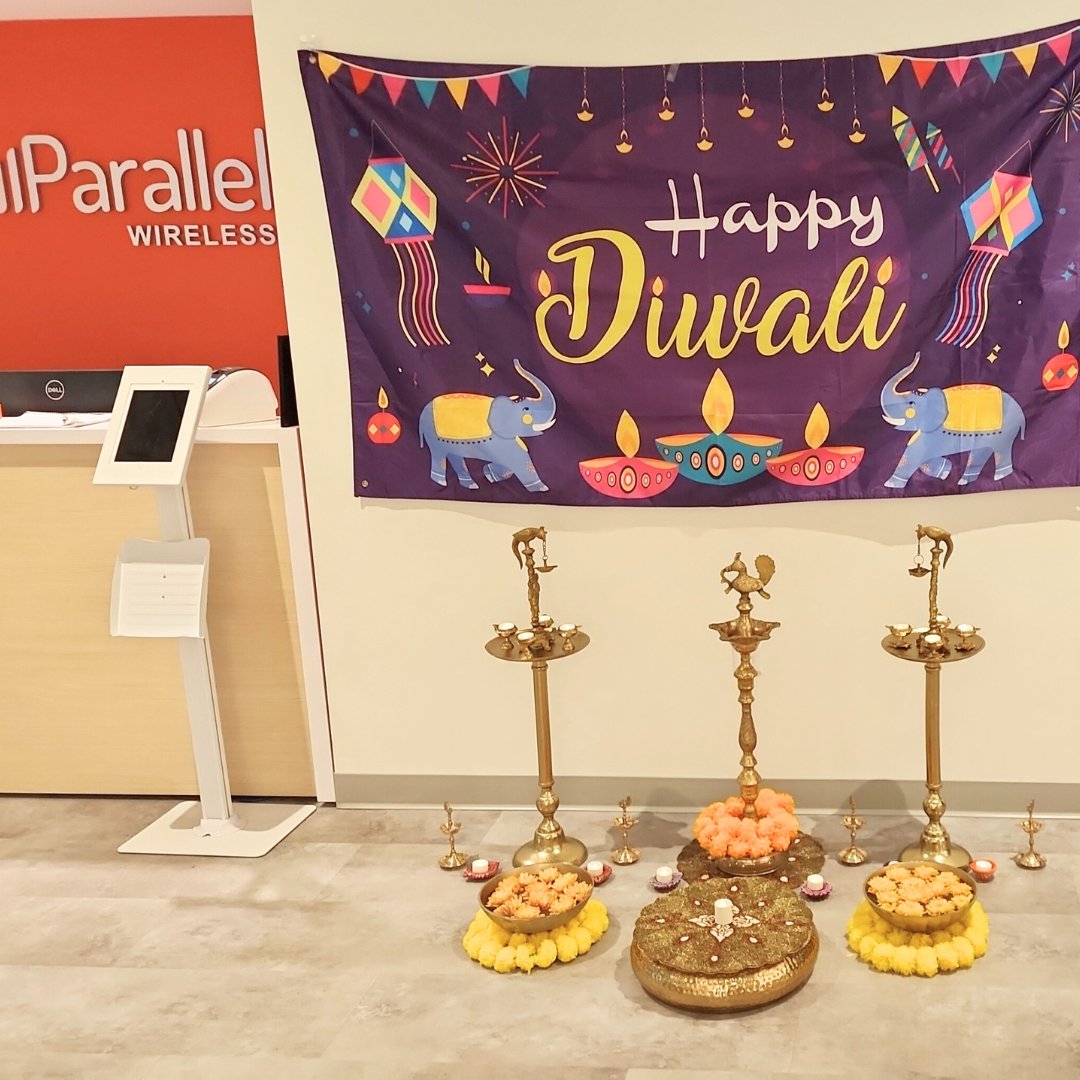Parallel_tw's tweet photo. Our Nashua team came together to celebrate Diwali, the Festival of Lights, and we all enjoyed a feast of authentic Indian food. Thanks to Anand Bhaskarwar, Himani Gandhi, Salil Joshi, Pradeep Marchala, &amp; Satish Mudilair for the beautiful decorations! https://t.co/Dc8WkwpRrO