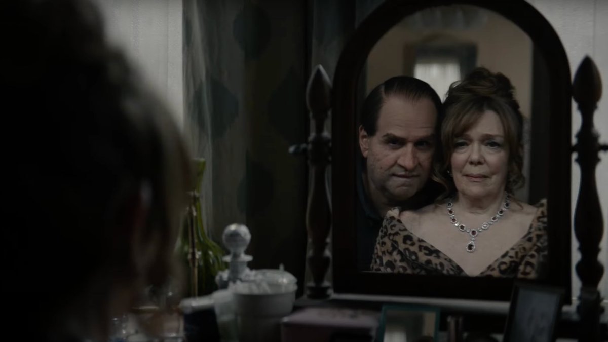 The Penguin: Gold Summit (review by An Honest Fangirl)

douxreviews.com/2024/10/the-pe…

#ThePenguin #TheBatman #DCComics #Batman #Penguin